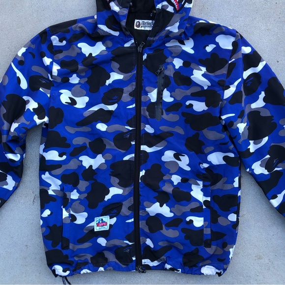 BAPE Bathing Ape Blue Camouflage Shark Hood Full-Zip Windbreaker Jacket - Picture 2 of 16